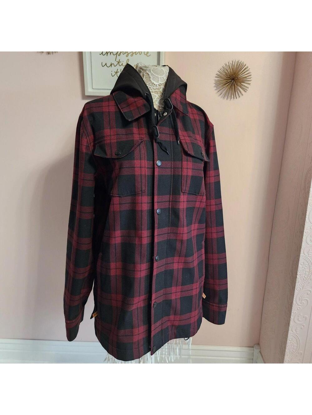 Empyre Traversed Men’s M Red Black Plaid 10K Snowboard Jacket Waterproof Hooded